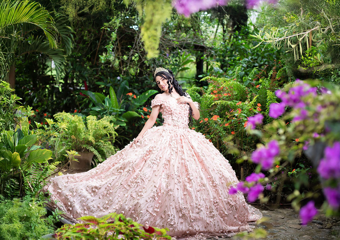 Sesión de XV años realizada por Luxury Studios en Saladoblanco, Huila